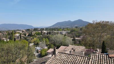 Maison traditionnelle - 163 m² - 7 pièces