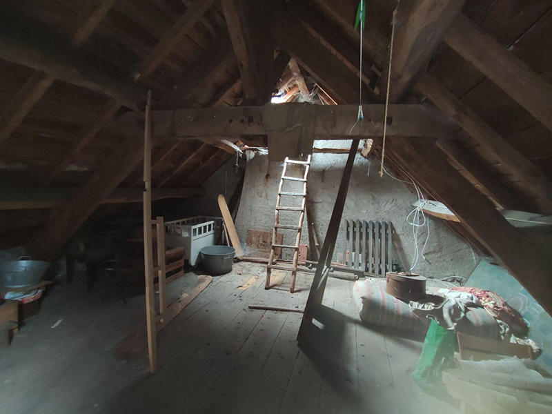 Maison - 93 m² - 5 pièces