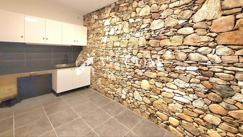 Propriété - 197 m² - 7 pièces