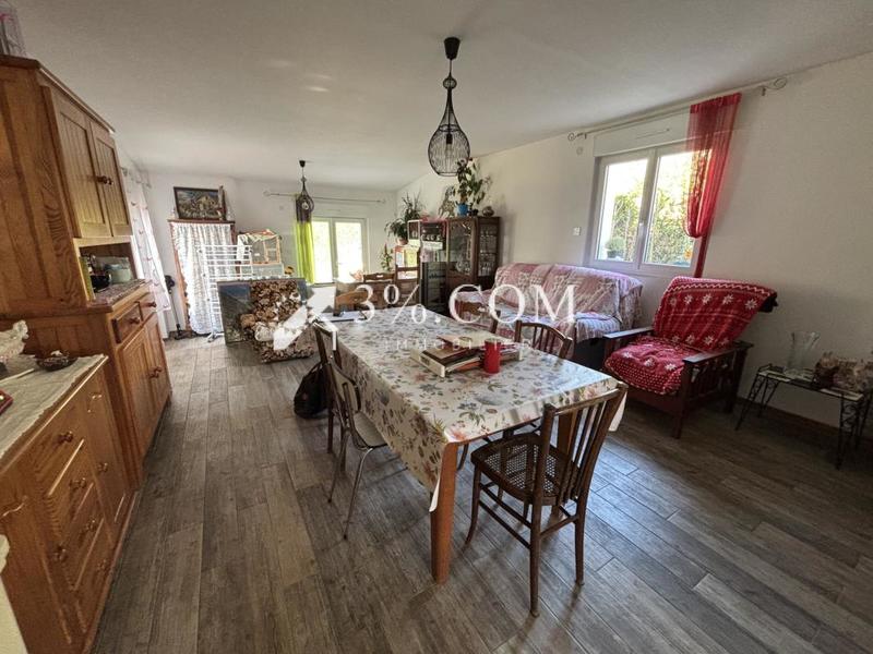 Pavillon - 90 m² - 4 pièces