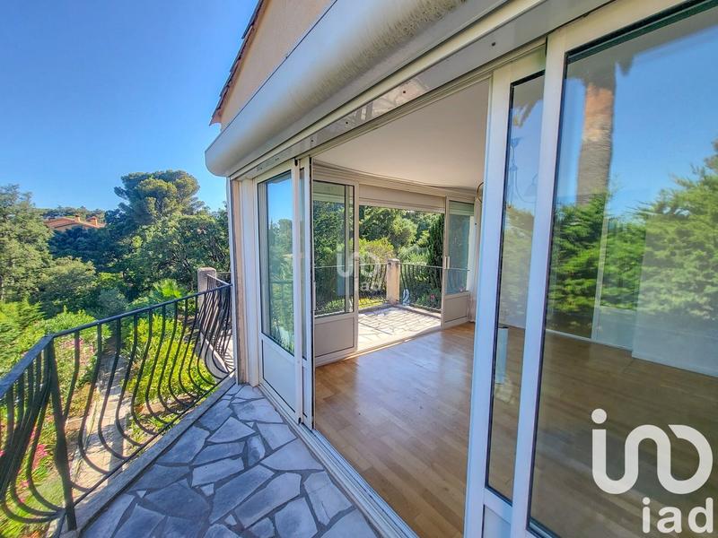 Maison - 184 m² - 7 pièces