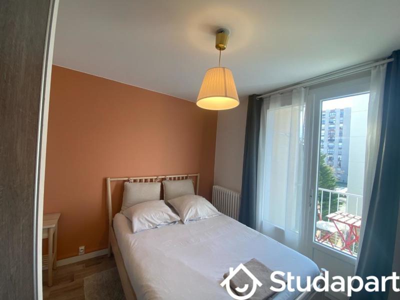 Appartement - 70 m² - 4 pièces