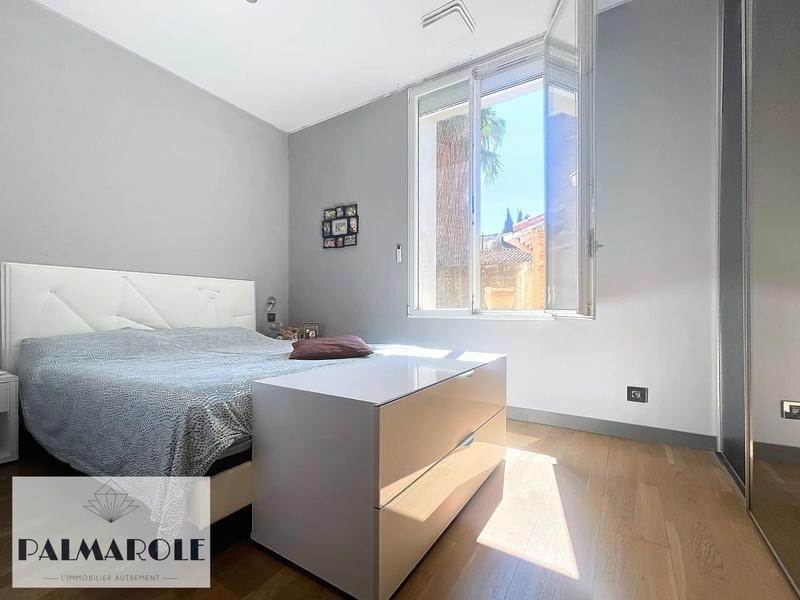 Appartement - 95 m² - 3 pièces