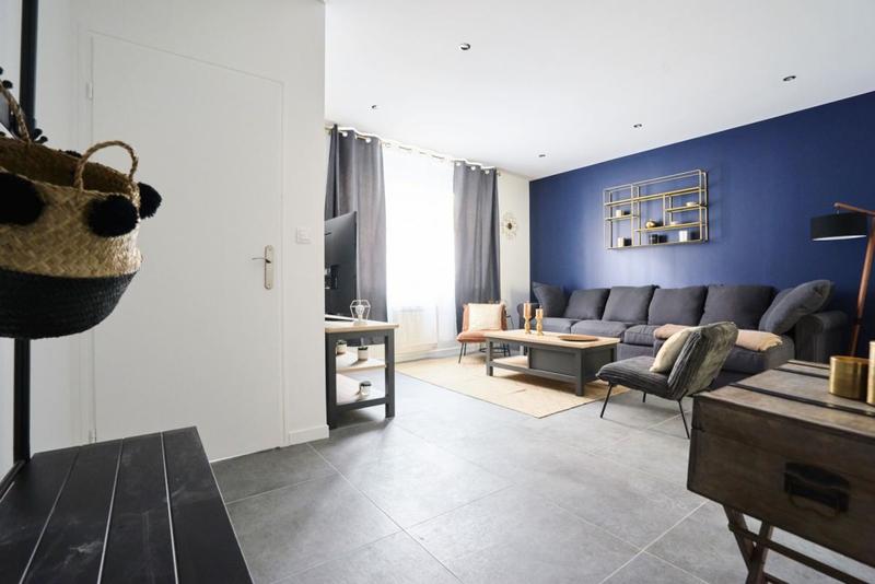 Maison - 152 m² - 8 pièces