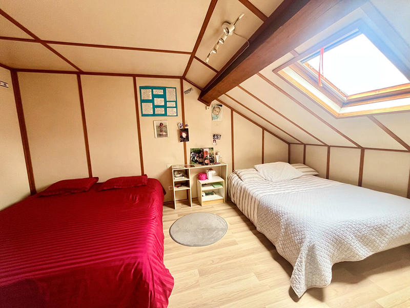 Maison - 361 m² - 10 pièces