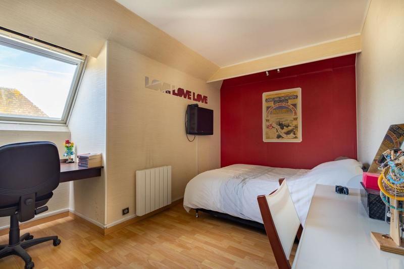 Appartement - 99 m² - 4 pièces