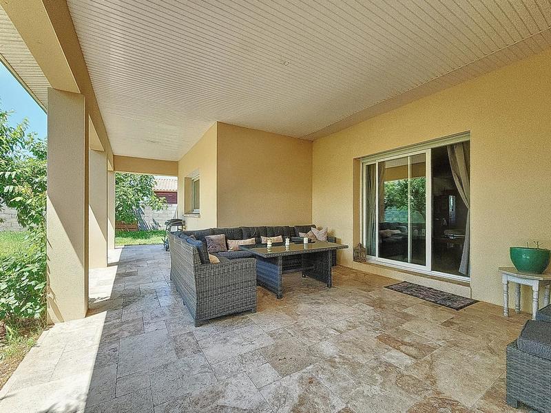 Maison - 180 m² - 8 pièces