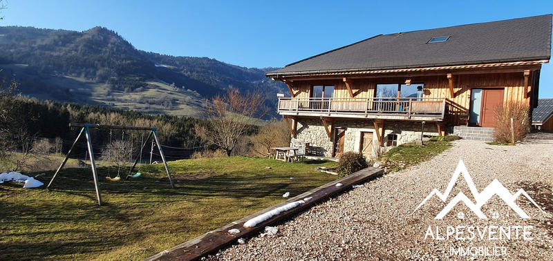 Maison - 163 m² - 4 pièces