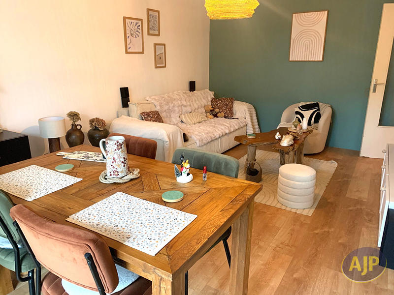 Appartement - 62 m² - 3 pièces