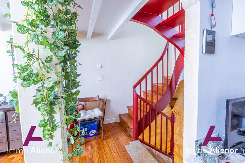 Maison - 90 m² - 4 pièces