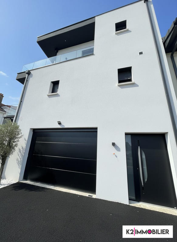 Villa - 168 m² - 5 pièces