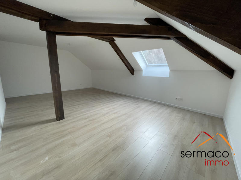 Appartement - 111 m² - 3 pièces