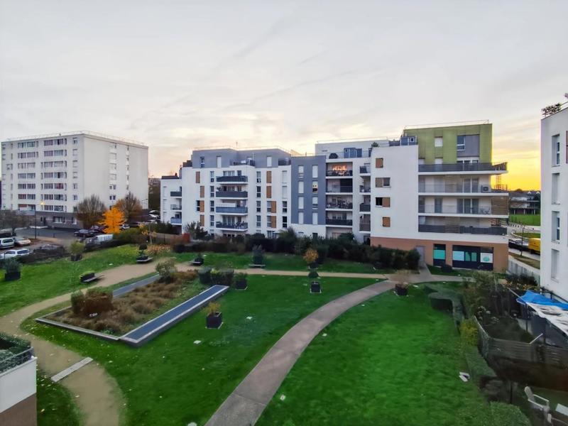 Appartement - 80 m² - 4 pièces