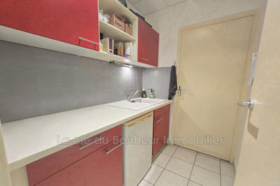 Bureau - 60 m²