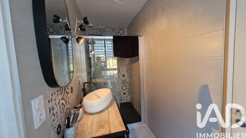 Maison - 250 m² - 11 pièces