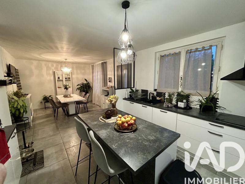 Maison - 83 m² - 5 pièces