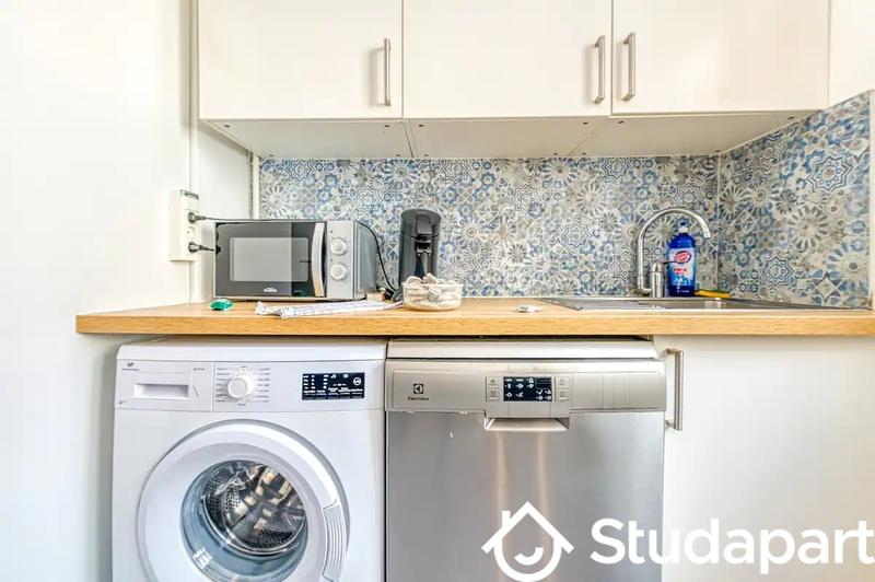 Chambre - 9 m² - 1 pièce