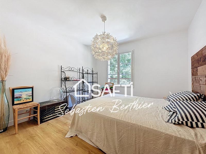 Maison de maîtres - 240 m² - 7 pièces