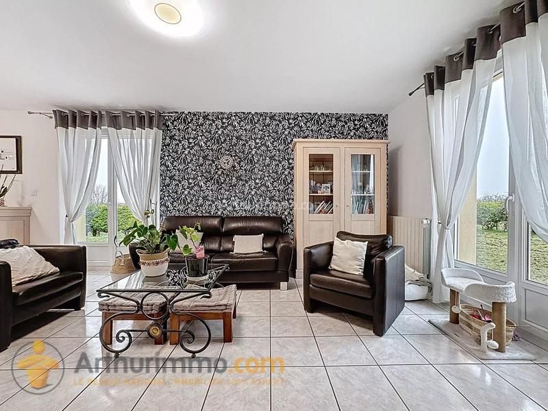 Maison - 96 m² - 5 pièces