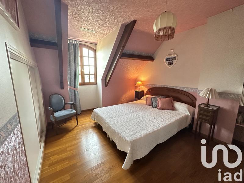 Maison - 159 m² - 8 pièces