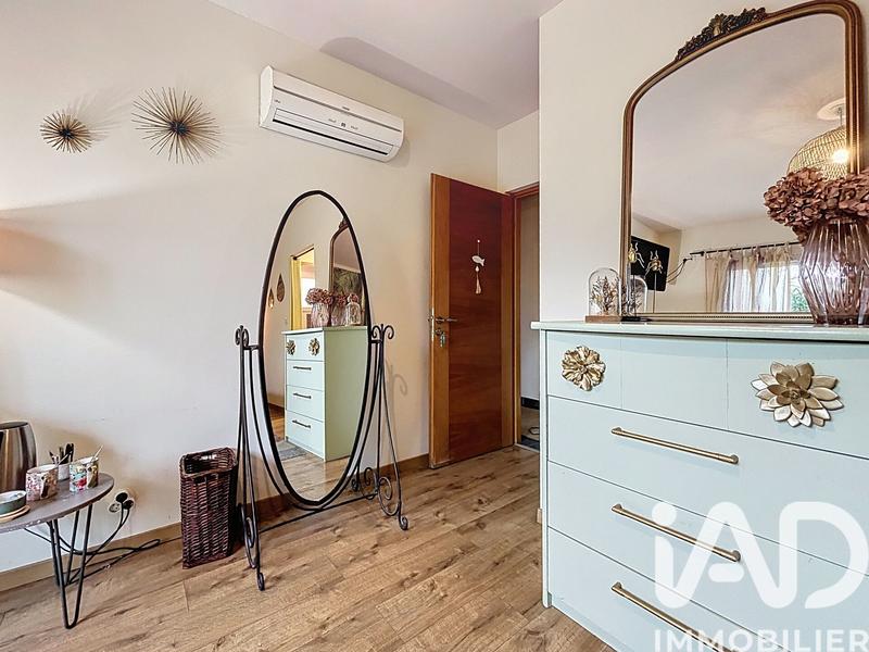 Maison - 270 m² - 9 pièces