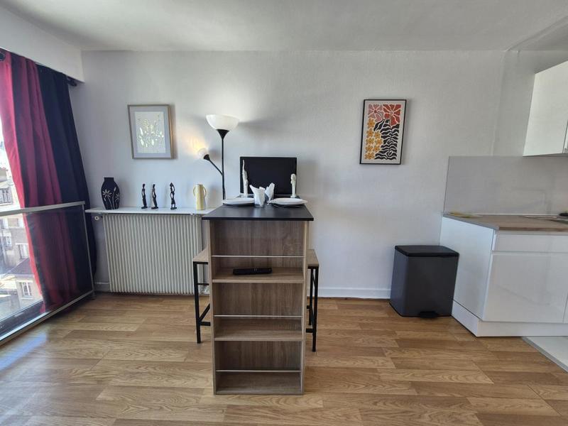 Studio - 24 m² - 1 pièce