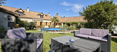 Maison - 147 m² - 6 pièces