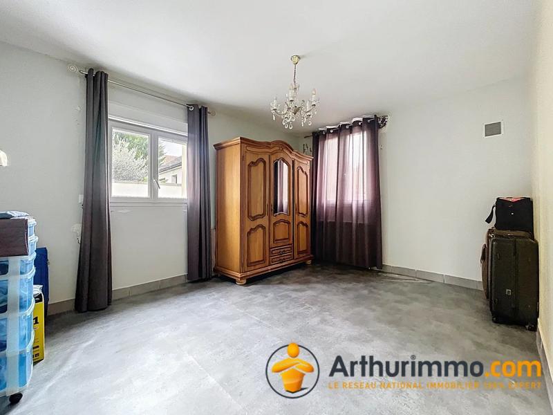 Maison - 225 m² - 10 pièces