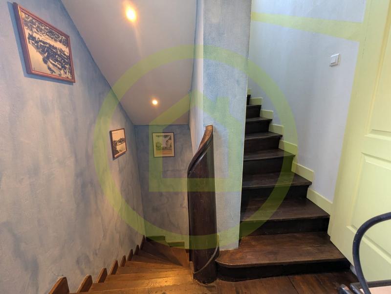 Maison - 189 m² - 6 pièces