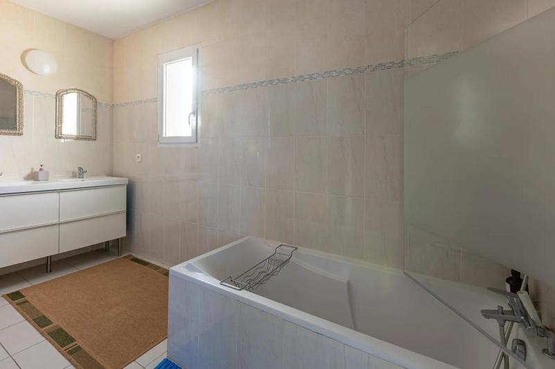 Maison - 146 m² - 7 pièces