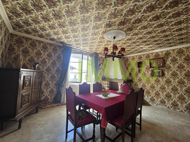 Maison - 150 m² - 7 pièces