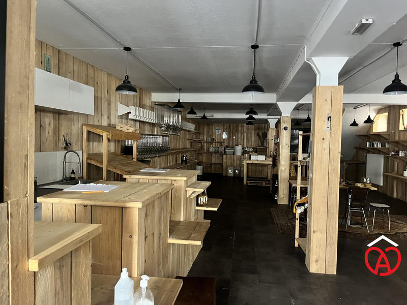 Local commercial - 145 m²