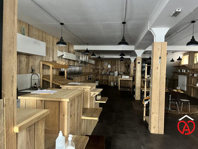 Local commercial - 145 m²