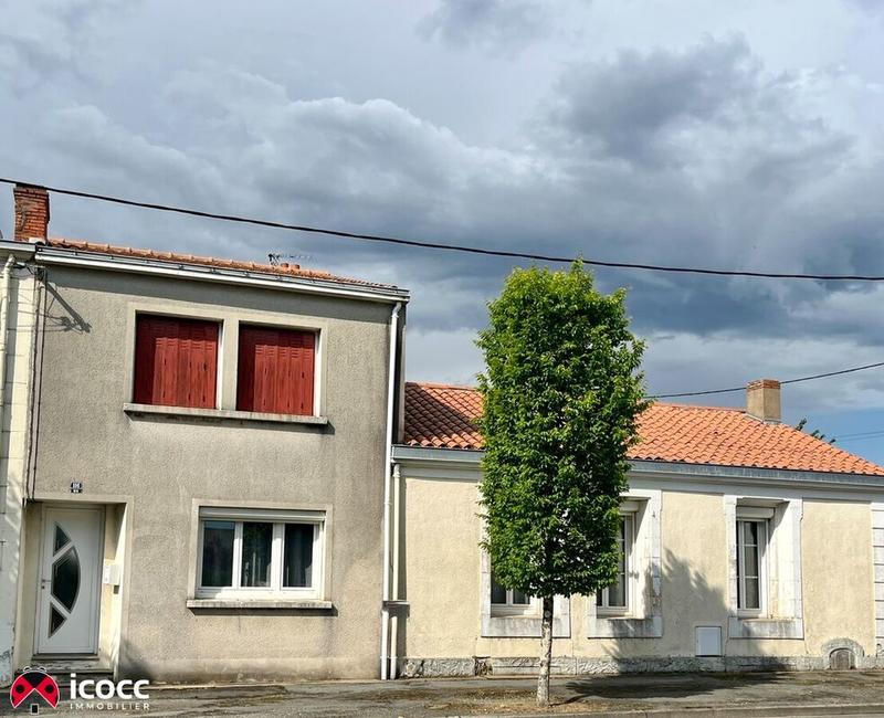 Maison - 180 m² - 8 pièces