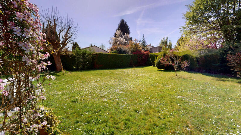 Maison - 140 m² - 7 pièces