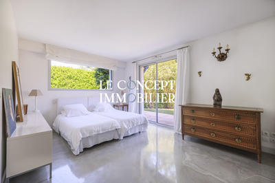 Villa - 330 m² - 7 pièces