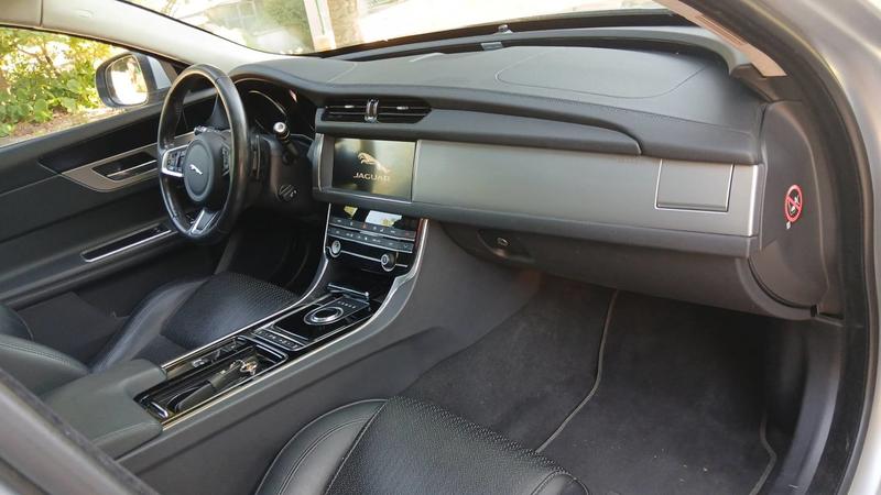 Jaguar Xf 2.0 250 Bva8 Business Prestige - Automatique Toit ouvrant