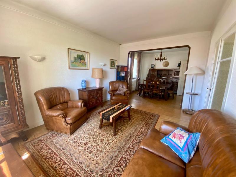 Maison - 197 m² - 7 pièces