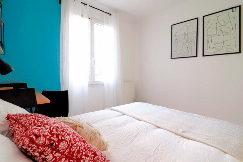 Chambre - 11 m² - 4 pièces