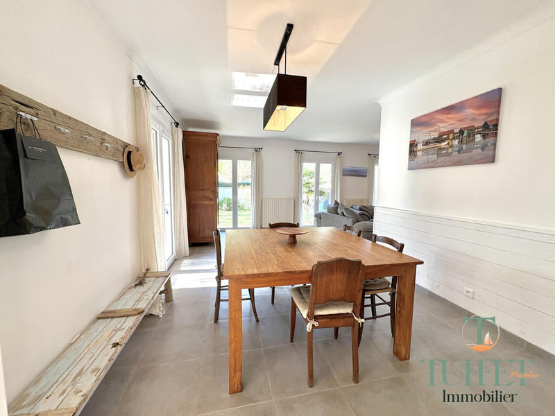 Maison - 93 m² - 4 pièces