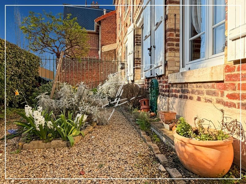 Maison de ville - 104 m² - 5 pièces