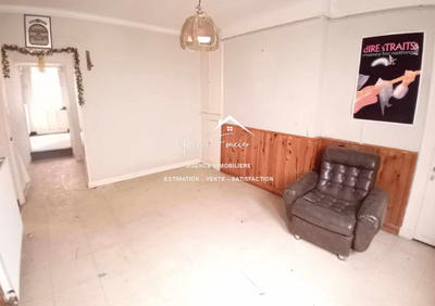 Maison ancienne - 102 m² - 7 pièces