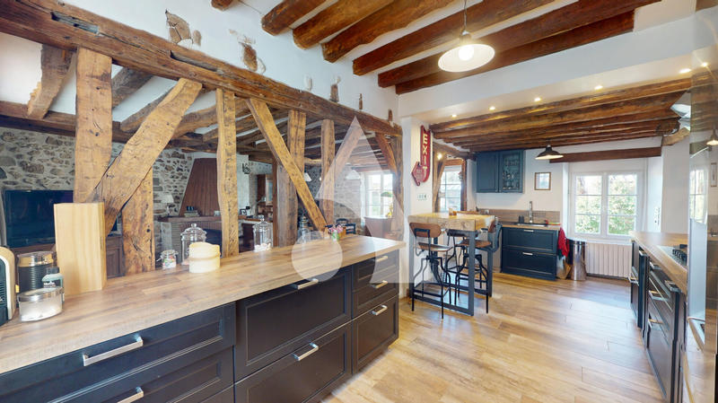 Maison - 180 m² - 6 pièces