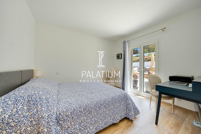 Maison - 233 m² - 4 pièces