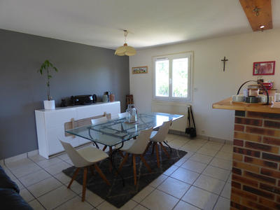 Maison - 166 m² - 8 pièces