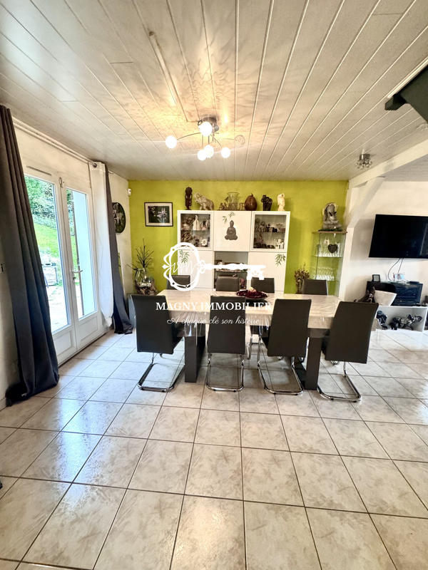 Maison traditionnelle - 100 m² - 4 pièces