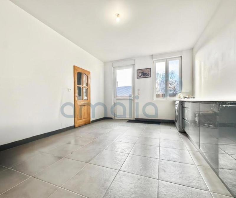 Maison - 245 m² - 8 pièces