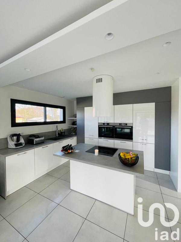 Maison - 122 m² - 4 pièces