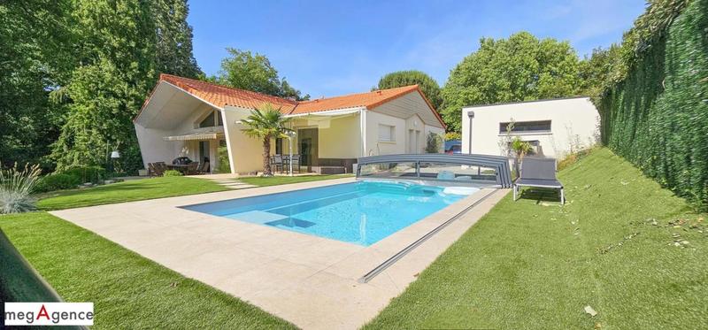 Maison - 193 m² - 7 pièces