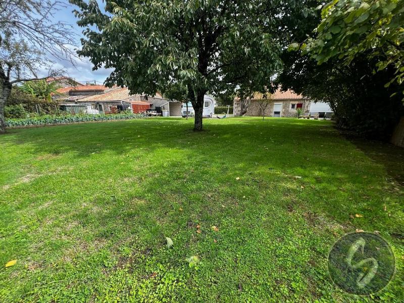 Maison - 167 m² - 7 pièces